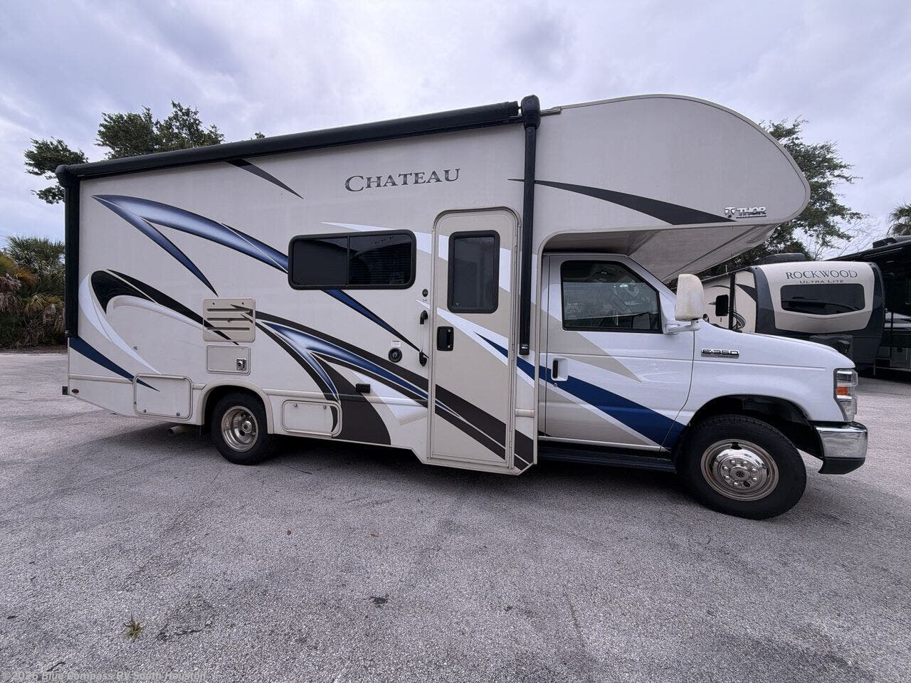 Used 2020 Thor Motor Coach Chateau 24F - Ford available in Alvin, Texas