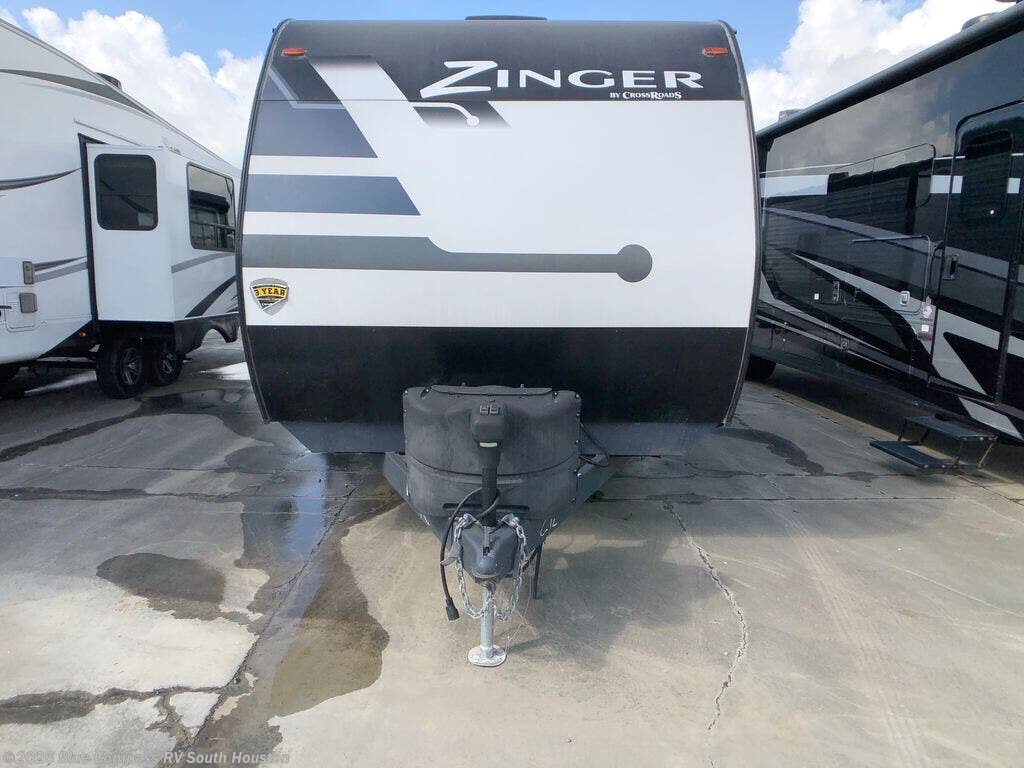 2022 CrossRoads Zinger 292RE - Used Travel Trailer For Sale by Blue Compass RV South Houston in Alvin, Texas