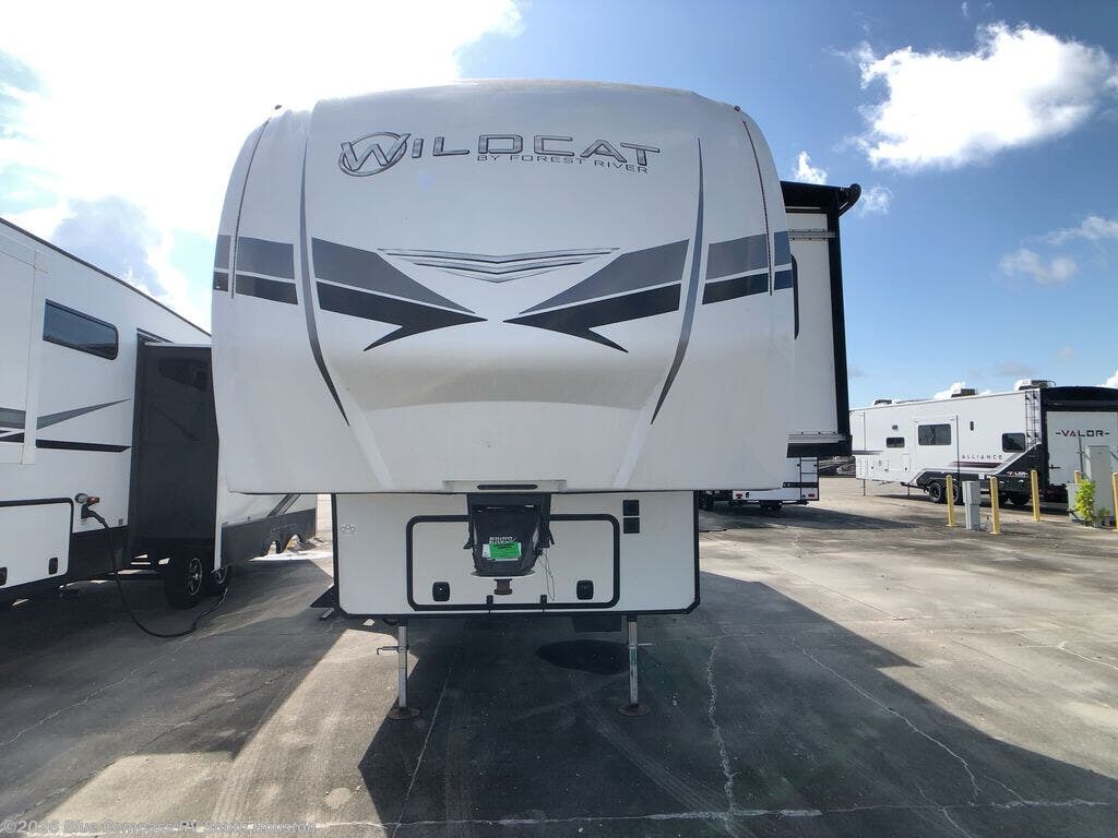 2023 Wildcat 290RLW by Forest River from Blue Compass RV South Houston in Alvin, Texas