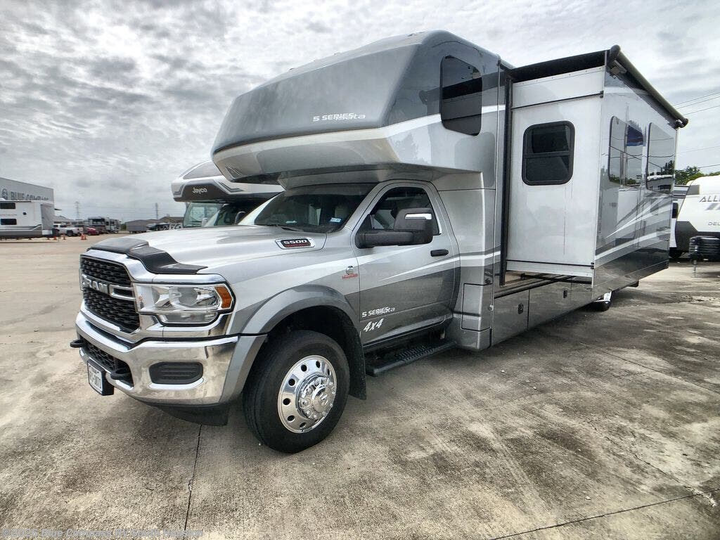 2025 ISATA 34DSD4X4 by Dynamax Corp from Blue Compass RV South Houston in Alvin, Texas
