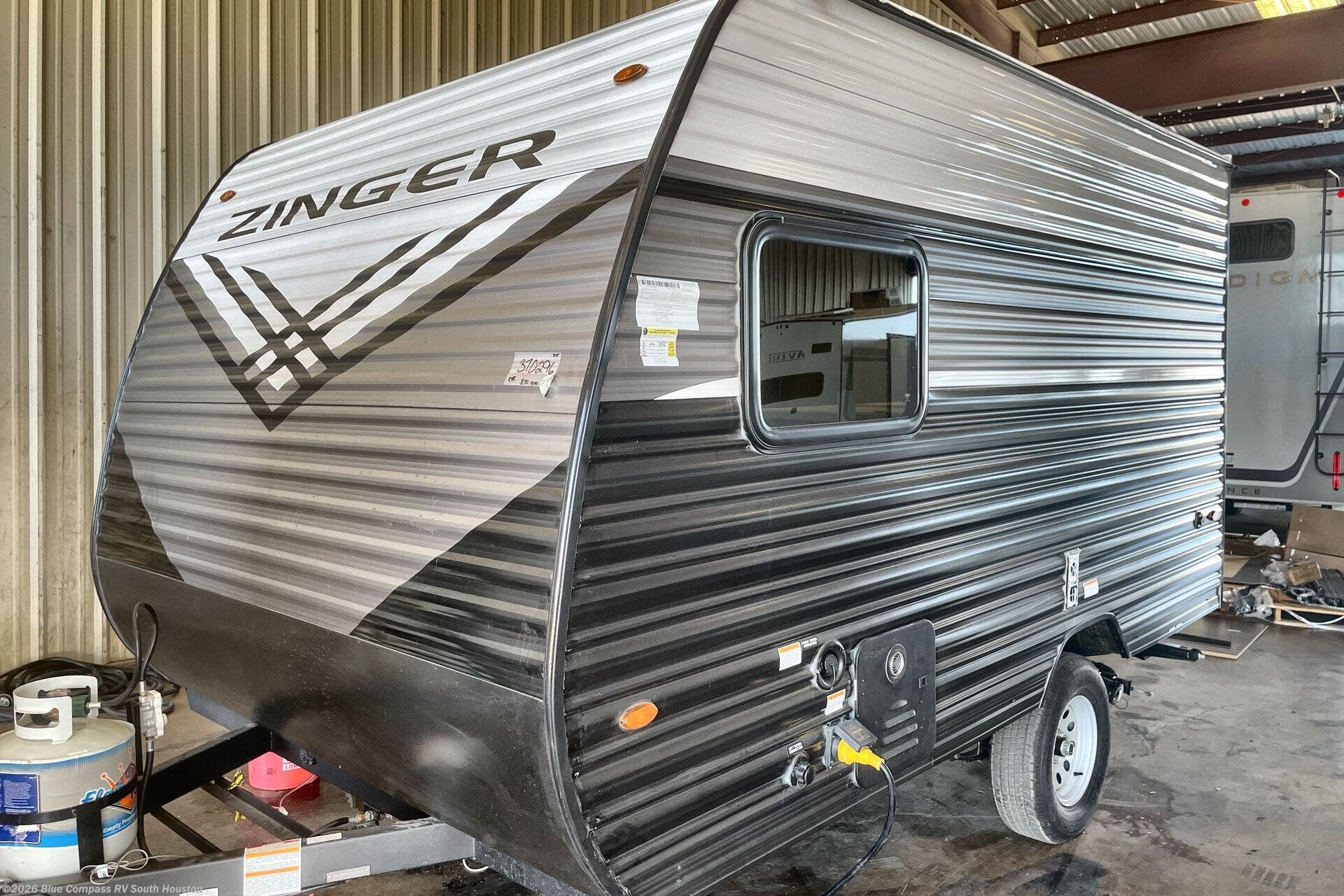 New 2026 CrossRoads Zinger Lite 12RD available in Alvin, Texas