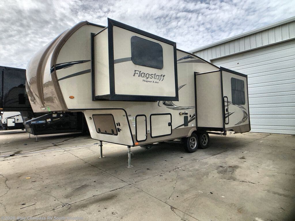 2019 Flagstaff 524RLBS by Forest River from Blue Compass RV South Houston in Alvin, Texas