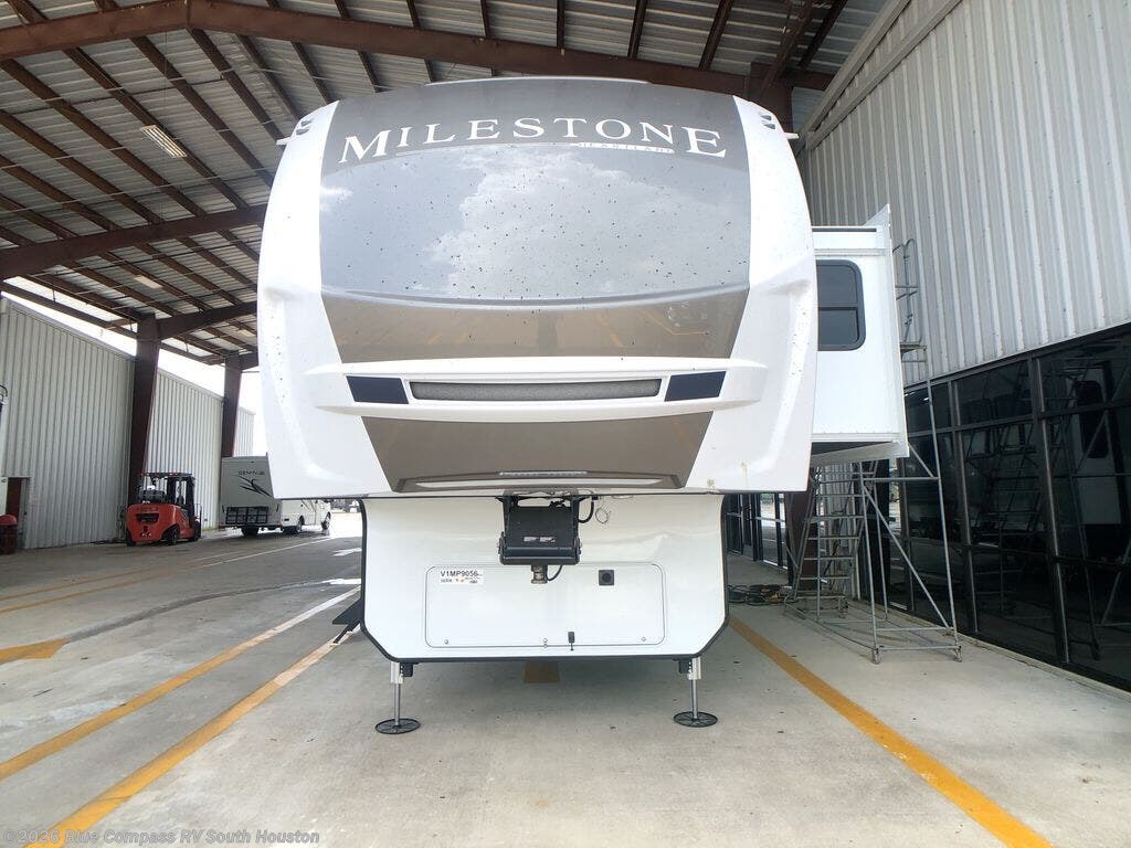 2027 Milestone 31RL by Heartland from Blue Compass RV South Houston in Alvin, Texas