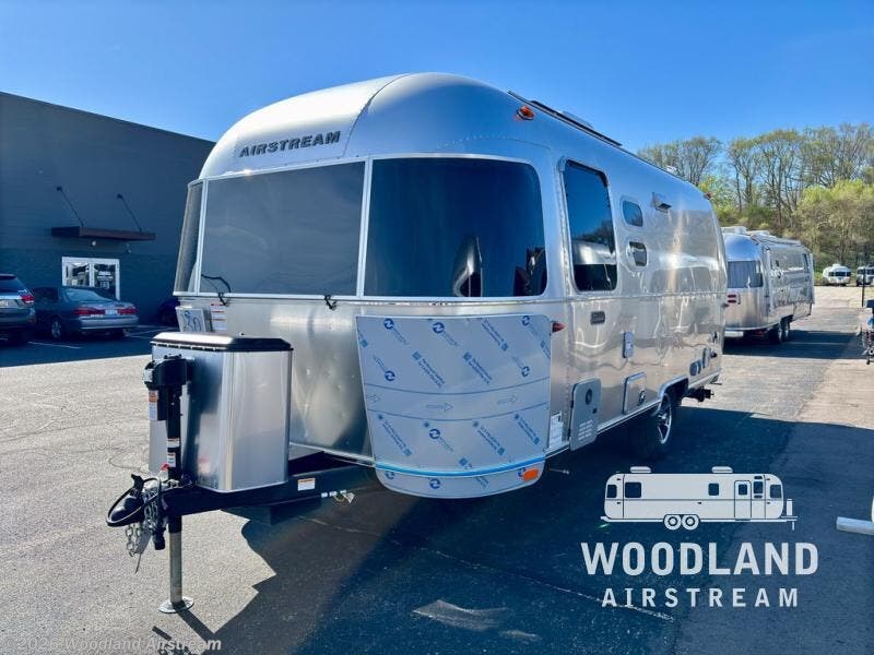 2025 Caravel 22FB by Airstream from Woodland Airstream in Grand Rapids, Michigan