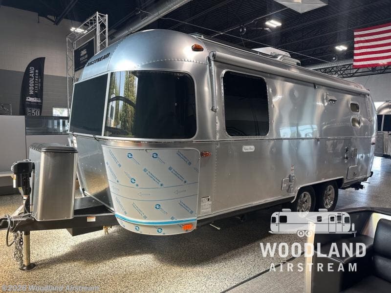 2026 Flying Cloud 23FB by Airstream from Woodland Airstream in Grand Rapids, Michigan
