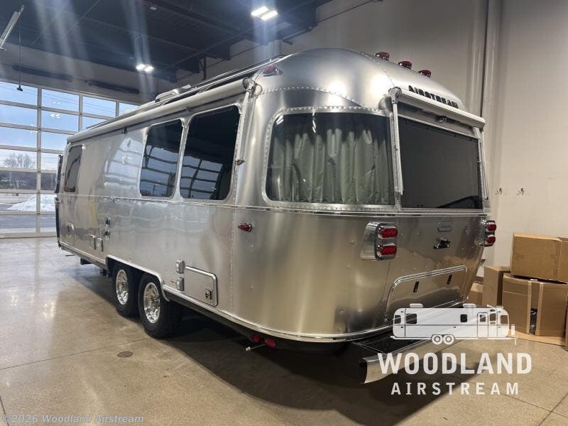 New 2026 Airstream Globetrotter 25FB Twin available in Grand Rapids, Michigan