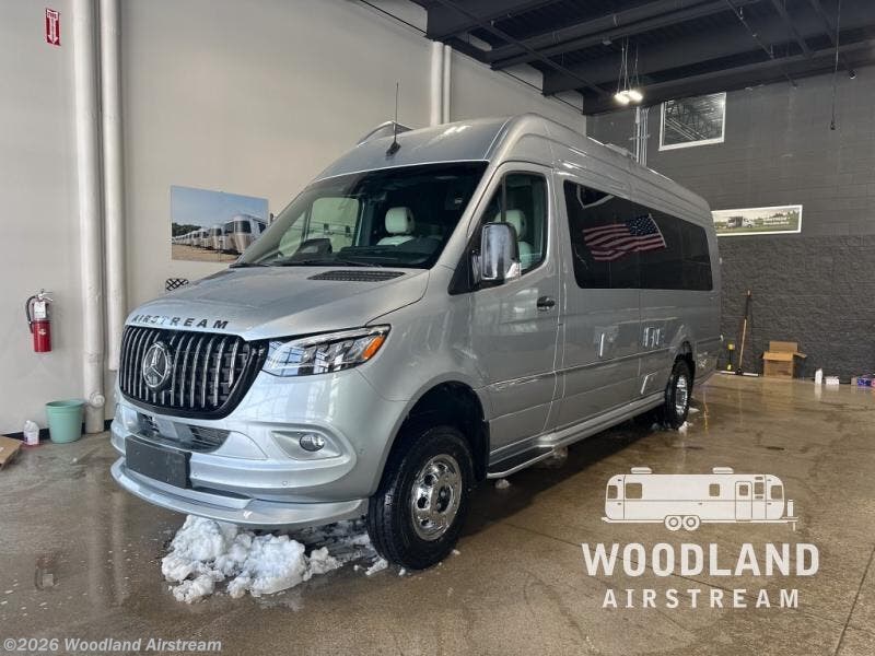 2026 Interstate 24GL Std. Model by Airstream from Woodland Airstream in Grand Rapids, Michigan