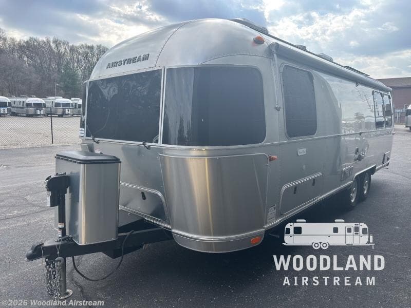 2024 Flying Cloud 27FB Twin Bunk by Airstream from Woodland Airstream in Grand Rapids, Michigan