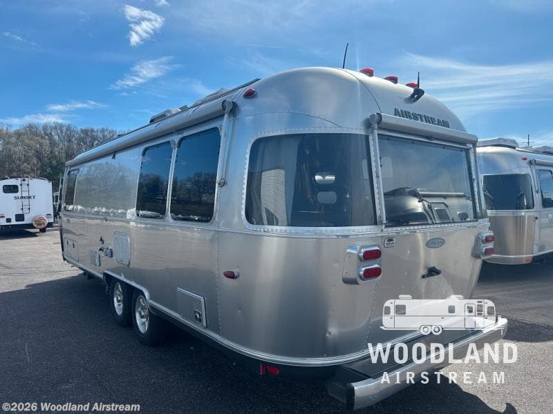 Used 2015 Airstream Flying Cloud 27FB Twin available in Grand Rapids, Michigan