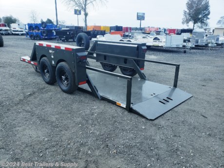 Hydraulic Ground Lift (HGL)

7K tandam axles
235/80R/16 tires and wheels
Deck 168&quot; long
72&quot; wide
3650 # curb weight
Hydraulic over electric lift
electric brakes
2-5/16 adjustable coupler
Rubber Suspension
Low Clearance Loading
Rubber Mtd. L.E.D. Lights
Storage Compartment