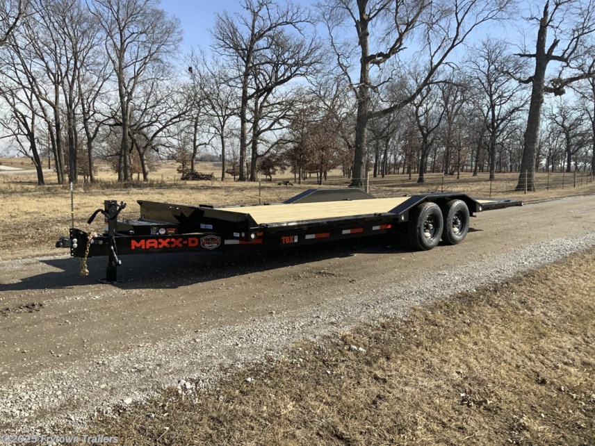 New 2025 MAXX-D T6X available in Kalona, Iowa