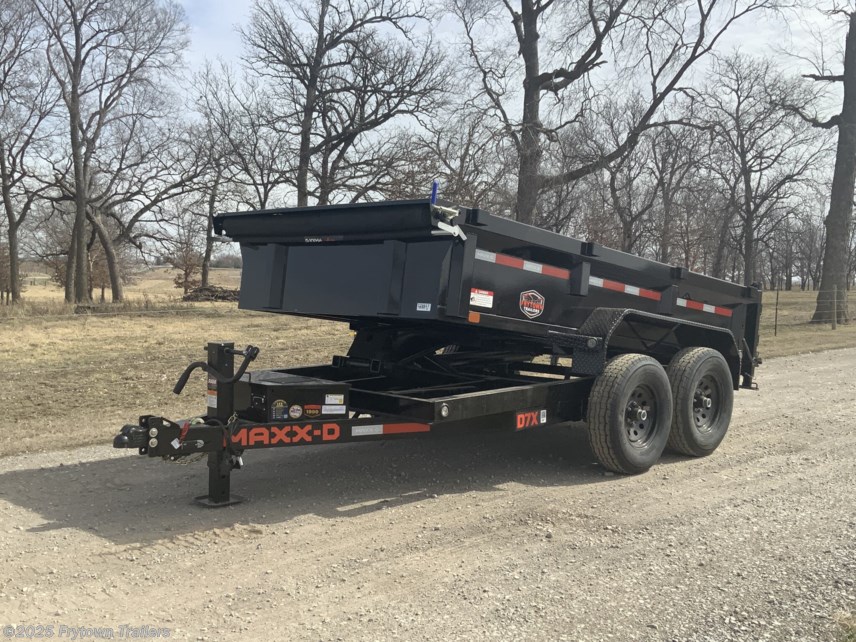 New 2025 MAXX-D D7X available in Kalona, Iowa
