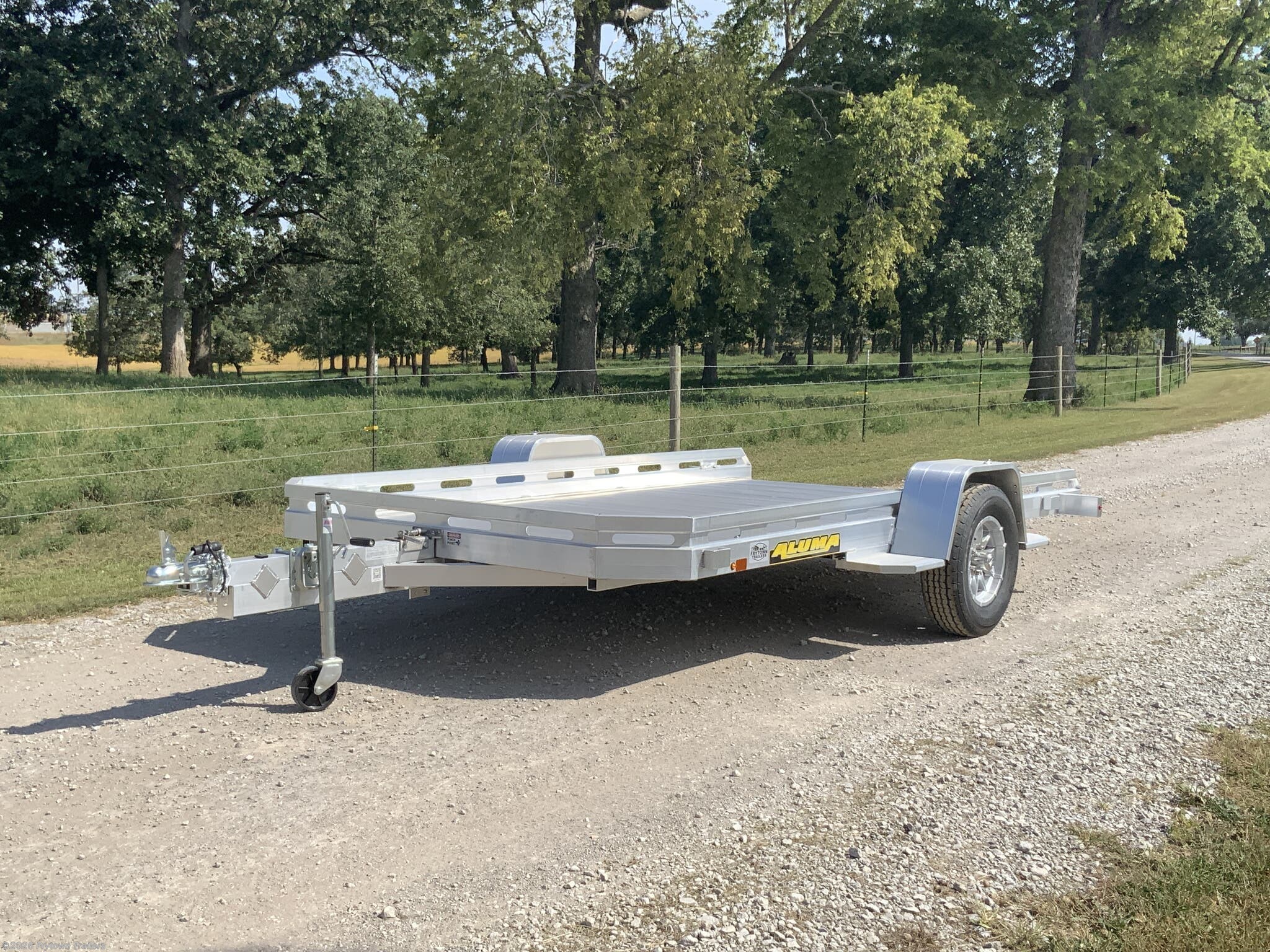 2026 Aluma 7712H-TILT