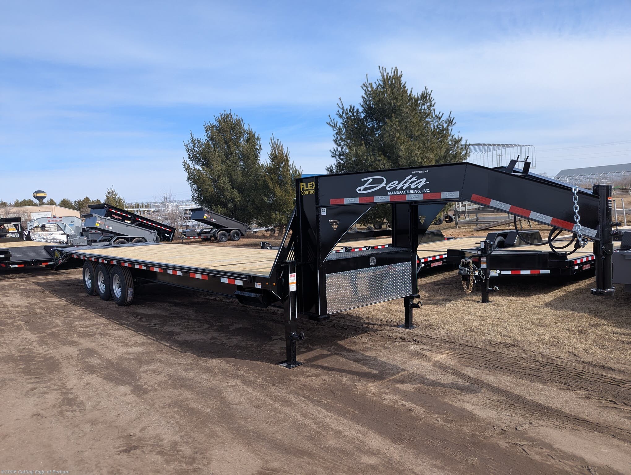 2026 Delta 30' gooseneck flat bed, Triple 7k axles