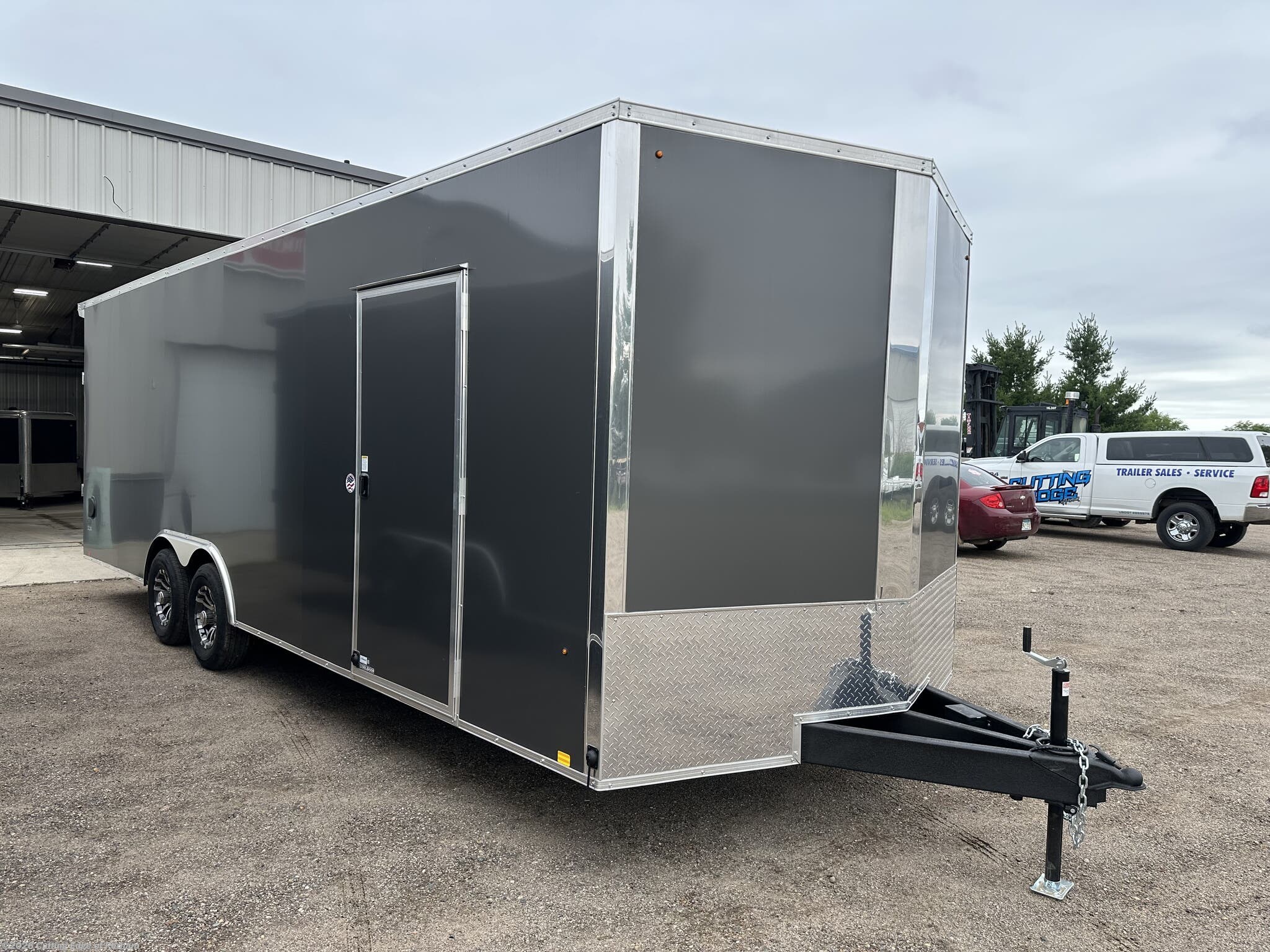 2026 Cargo Express 8.5x24 ST DLX