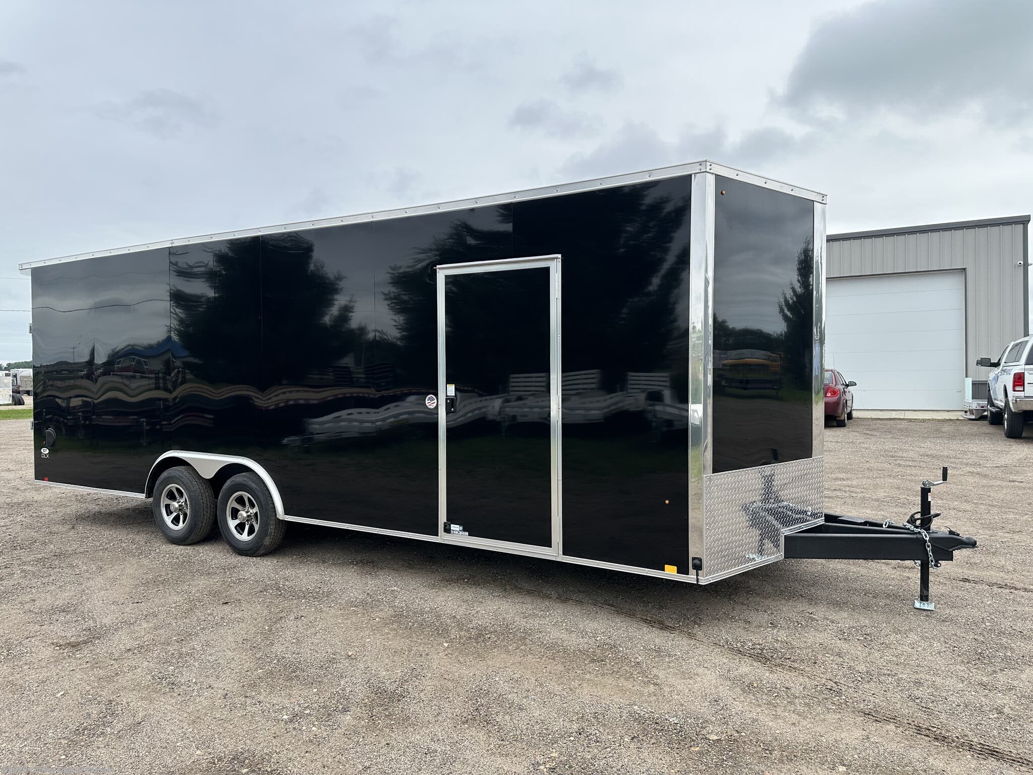 2026 Cargo Express 8.5x24 ST DLX