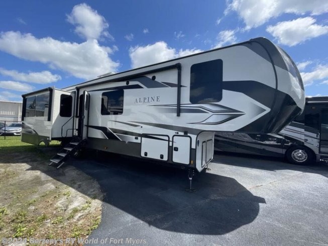 New 2022 Keystone Alpine 3720MD available in Fort Myers, Florida