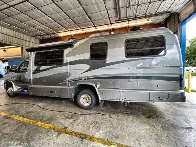 2012 Platinum 271XL FS by Coach House from Gerzeny