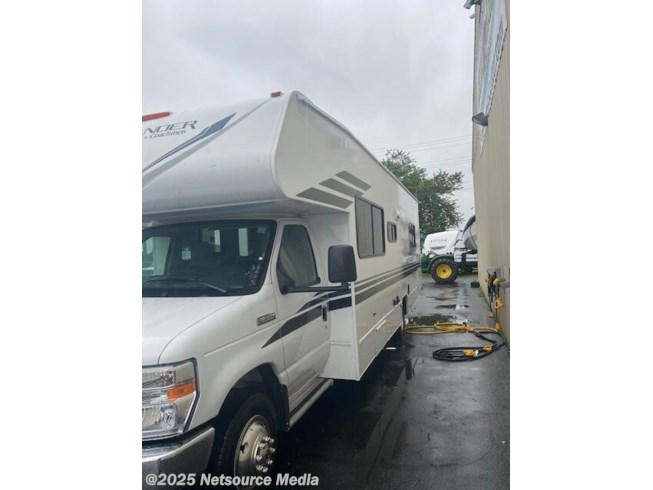 Order 21 Coachmen Freelander 27qb Class C For Sale In Smyrna De