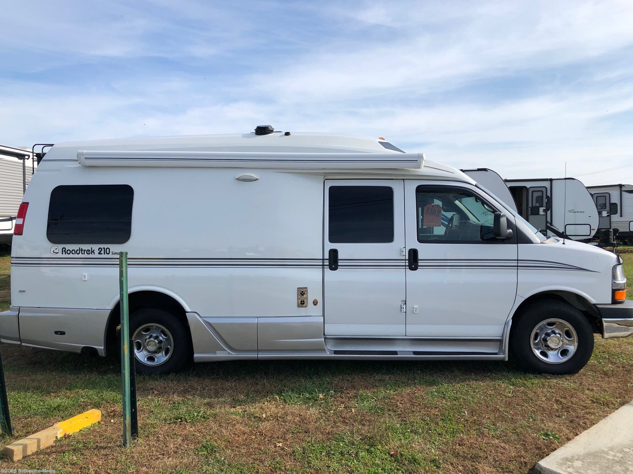 2012 Roadtrek Simplicity 210 RV for Sale in Smyrna, DE 19977 UA18426
