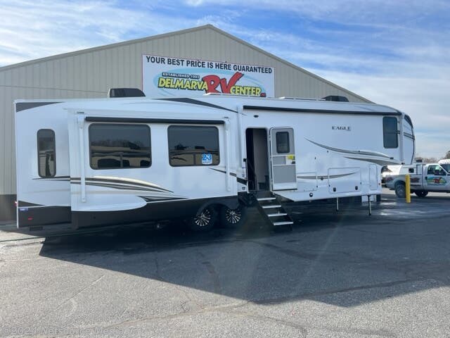 New 2023 Jayco Eagle 355MBQS available in Milford, Delaware