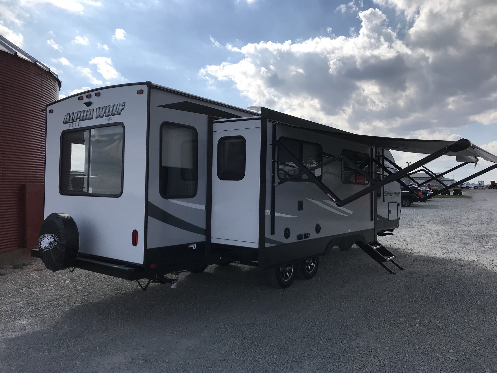 2019 Forest River Cherokee Alpha Wolf 26RL-L RV for Sale in Bunker Hill, IN 46914 | B301638 2019 Forest River Rv Cherokee Alpha Wolf