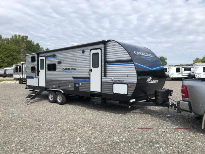 New 2023 Coachmen Catalina Legacy 263BHSCKLE available in Bunker Hill, Indiana