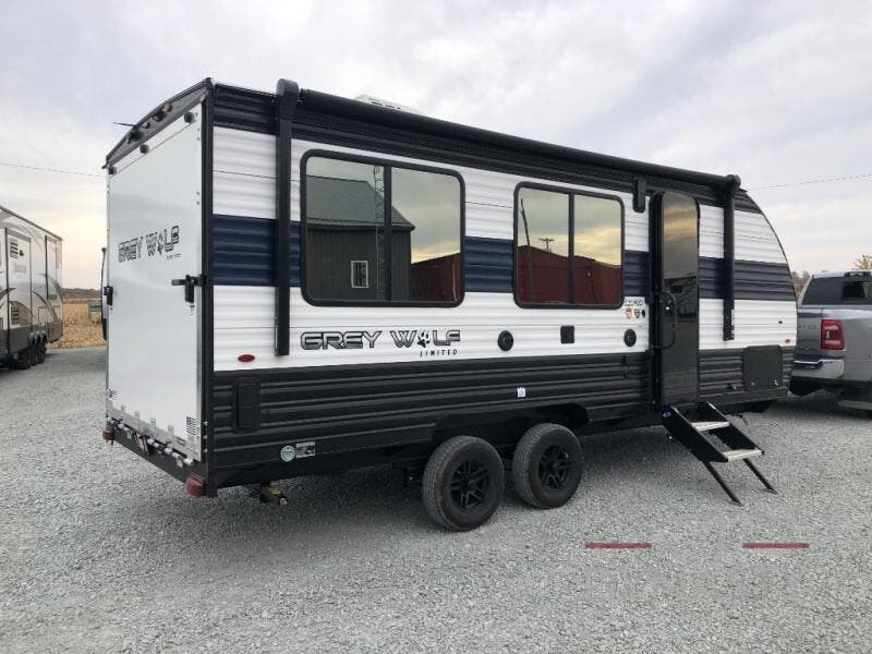 2023 Forest River Cherokee Grey Wolf 18RR RV for Sale in Bunker Hill