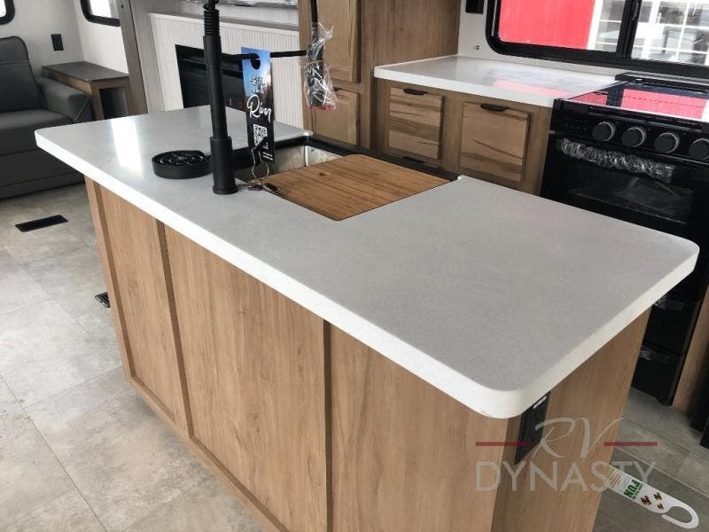 2025 Forest River Timberwolf 39DL RV for Sale in Bunker Hill, IN 46914 1002563