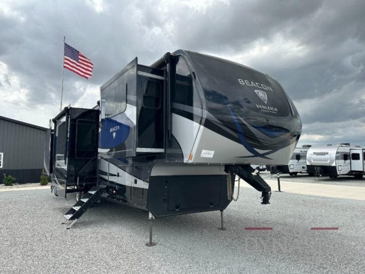 Used 2020 Vanleigh Beacon 40FLB available in Bunker Hill, Indiana