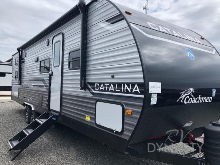 New 2024 Coachmen Catalina Legacy Edition 293QBCK available in Bunker Hill, Indiana