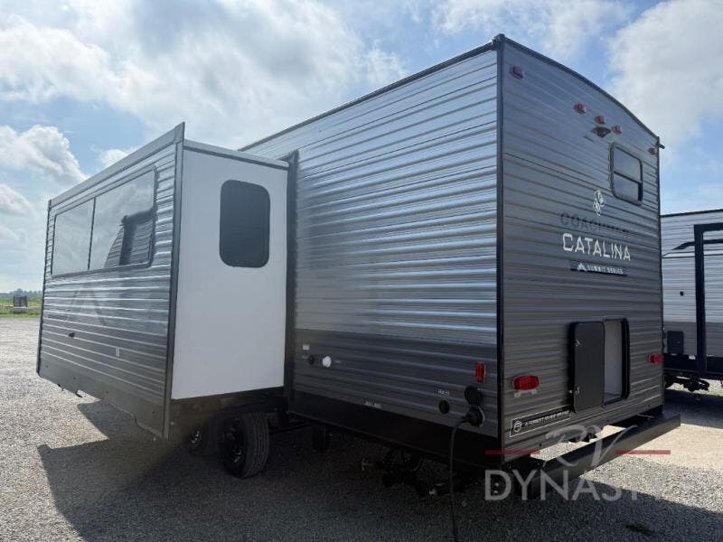 New 2027 Coachmen Catalina Summit Series 8 261BHS available in Bunker Hill, Indiana