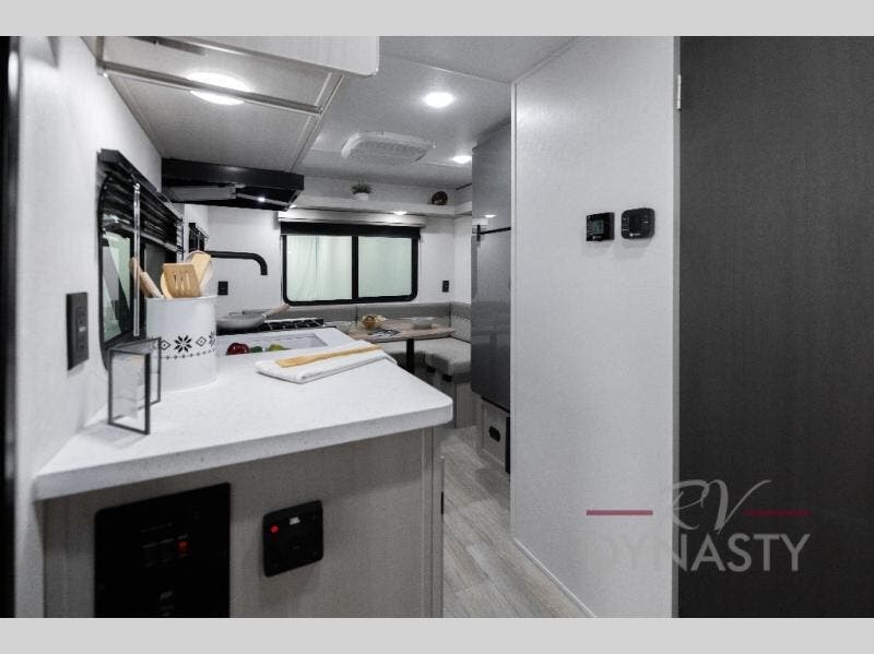 2027 Catalina Summit Series 7 154RDX by Coachmen from RV Dynasty in Bunker Hill, Indiana