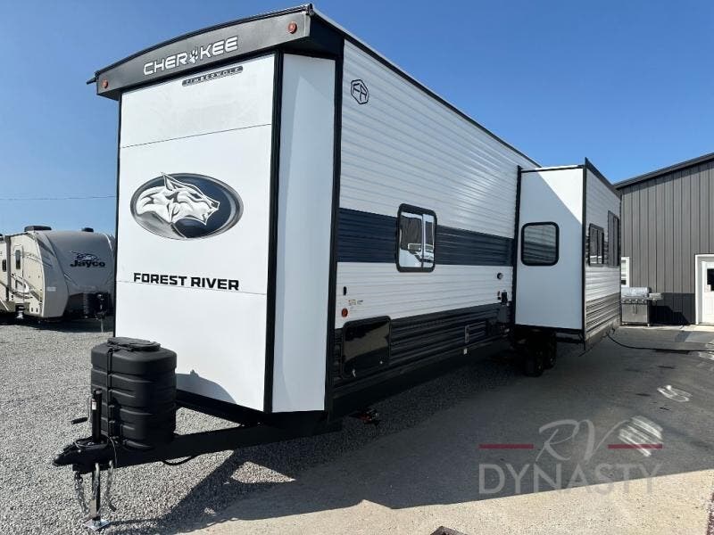 2026 Cherokee Timberwolf 39TN by Forest River from RV Dynasty in Bunker Hill, Indiana