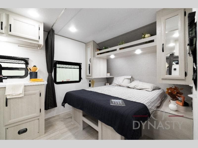 New 2027 Coachmen Catalina Summit Series 8 211BH available in Bunker Hill, Indiana