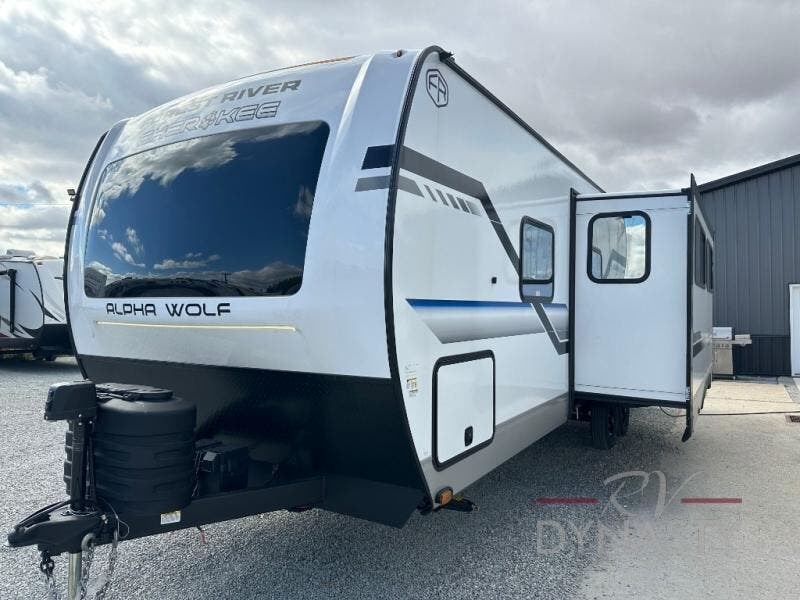 2026 Cherokee Alpha Wolf 25RB-L by Forest River from RV Dynasty in Bunker Hill, Indiana