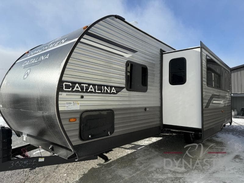 2026 Catalina Legacy Edition 293QBCK by Coachmen from RV Dynasty in Bunker Hill, Indiana
