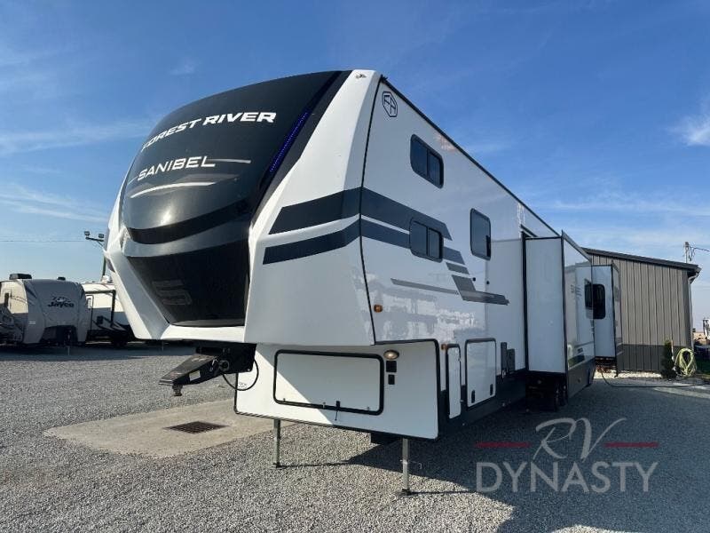 2025 Sanibel 3952FBWB by Prime Time from RV Dynasty in Bunker Hill, Indiana