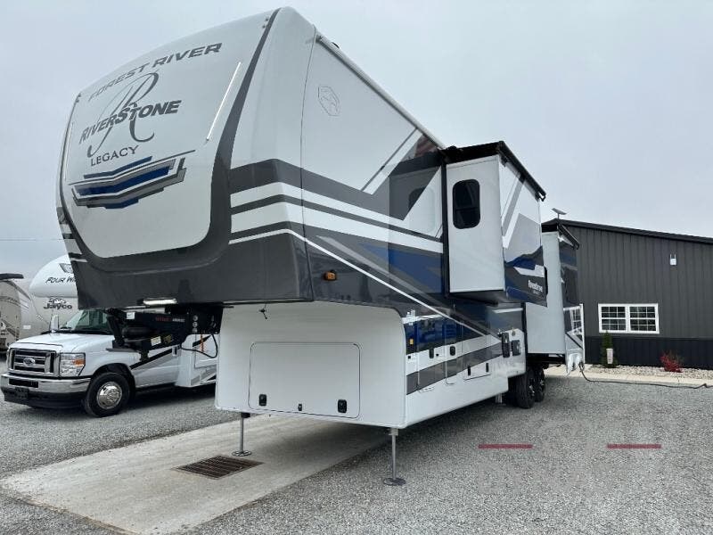 2025 RiverStone 39RKFB by Forest River from RV Dynasty in Bunker Hill, Indiana