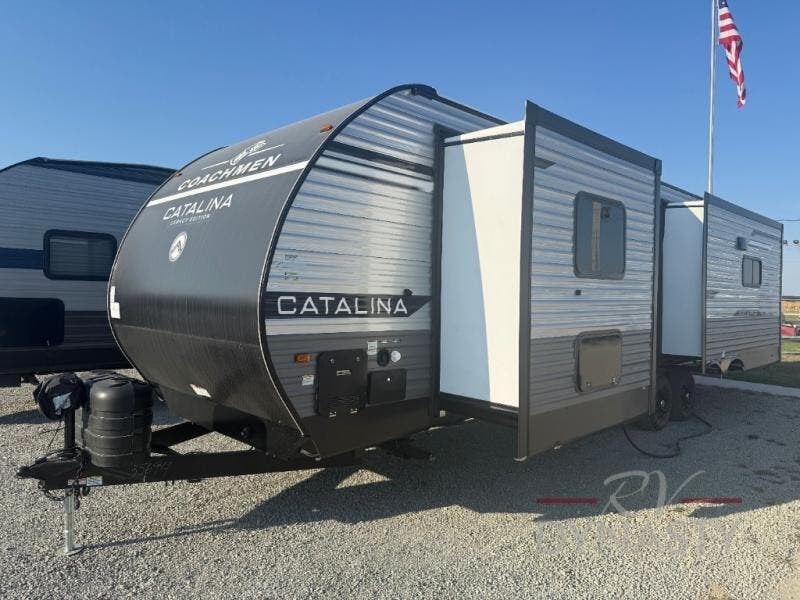 2026 Catalina Legacy Edition 313RLTS by Coachmen from RV Dynasty in Bunker Hill, Indiana
