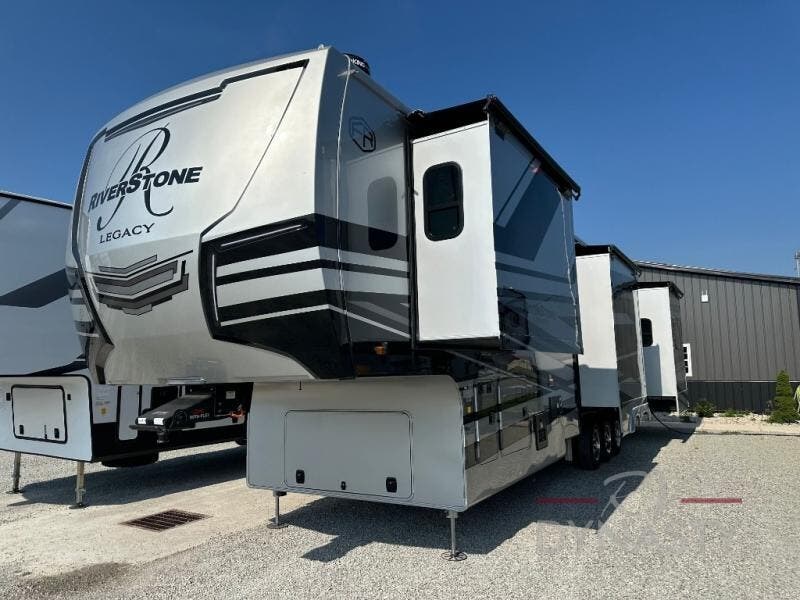 2025 RiverStone 442MC by Forest River from RV Dynasty in Bunker Hill, Indiana