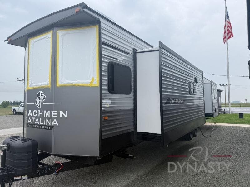 2026 Catalina Destination Series 39MKTS by Coachmen from RV Dynasty in Bunker Hill, Indiana