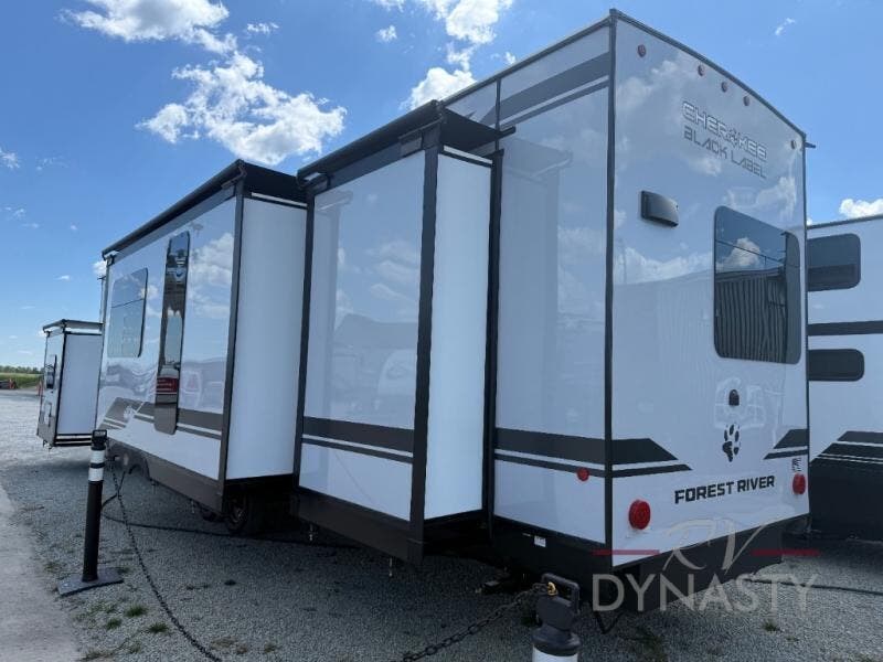 New 2026 Forest River Cherokee Timberwolf Black Label 39ALBL available in Bunker Hill, Indiana