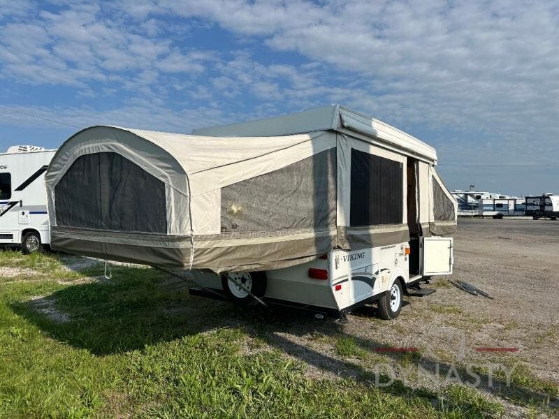 Used 2008 Viking Legend 2485SST available in Bunker Hill, Indiana