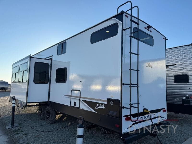 New 2026 Shasta Phoenix 370BAF available in Bunker Hill, Indiana