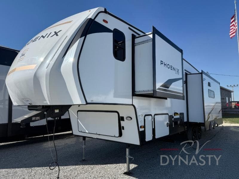 2026 Phoenix Lite 30RLS by Shasta from RV Dynasty in Bunker Hill, Indiana