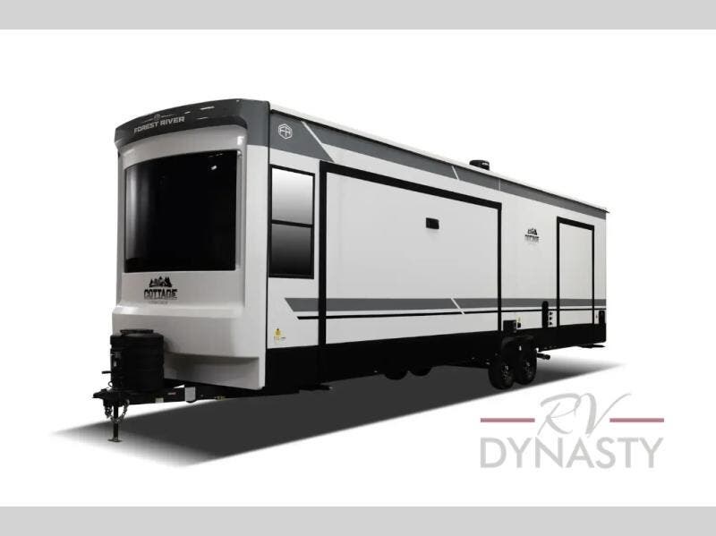 2027 Cedar Creek Cottage 40CFL2B by Forest River from RV Dynasty in Bunker Hill, Indiana