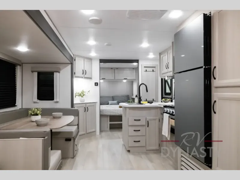 New 2027 Coachmen Catalina Legacy Edition 273DBHCK available in Bunker Hill, Indiana