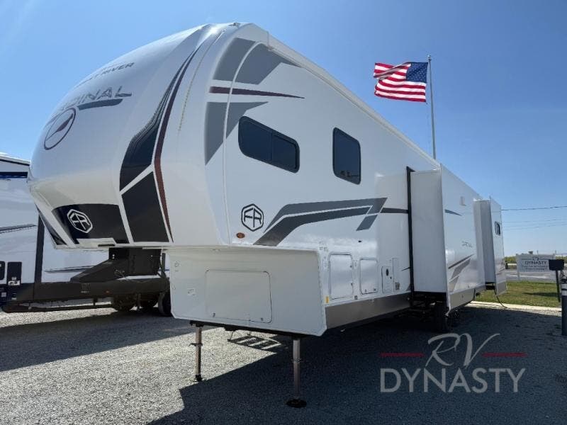 2026 Cardinal 35FUN by Forest River from RV Dynasty in Bunker Hill, Indiana
