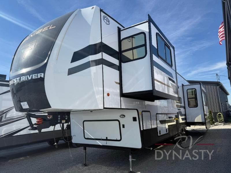 2026 Sanibel 34LOUNGE by Prime Time from RV Dynasty in Bunker Hill, Indiana